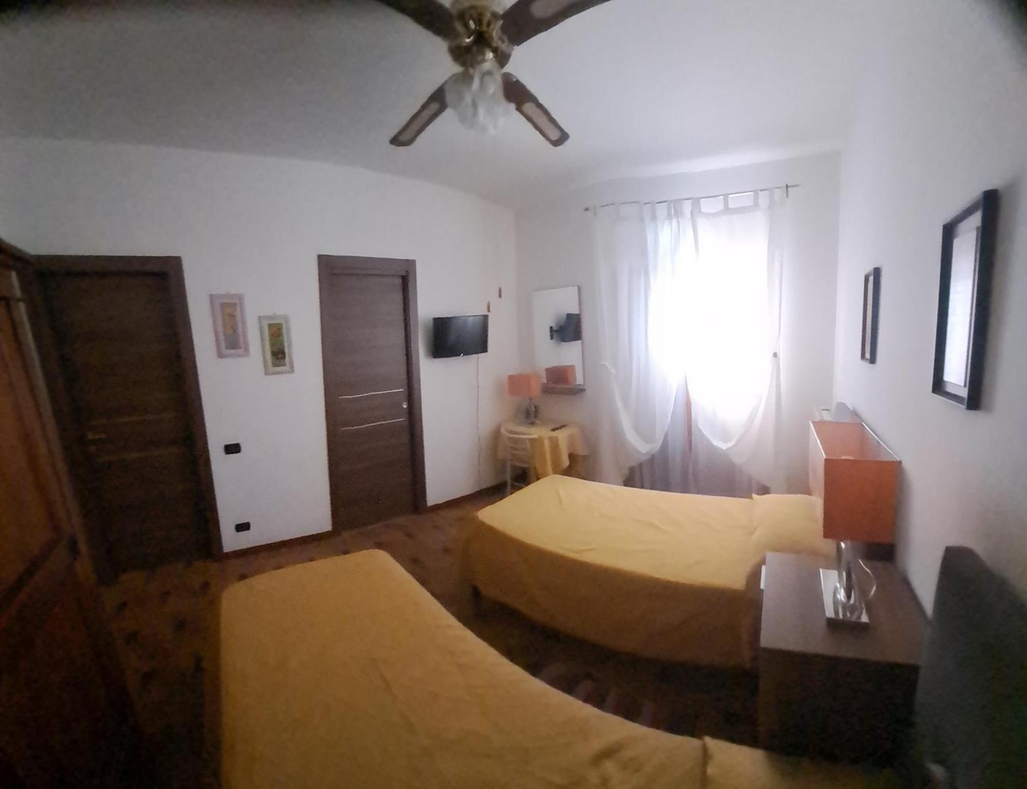 Room Grigra Анкона Екстериор снимка
